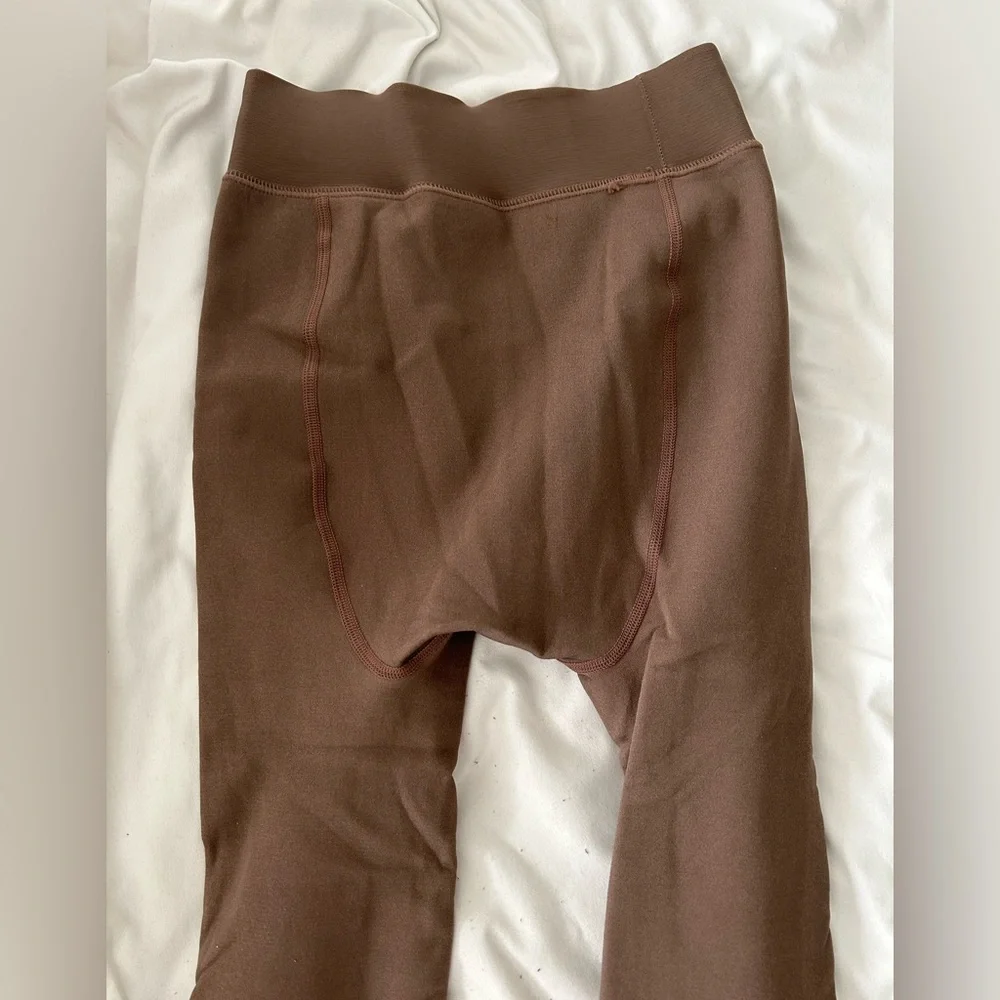 Fleece Lined Tights in Brown - Picture 5 of 5